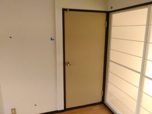  和室入口ドア　工事前
